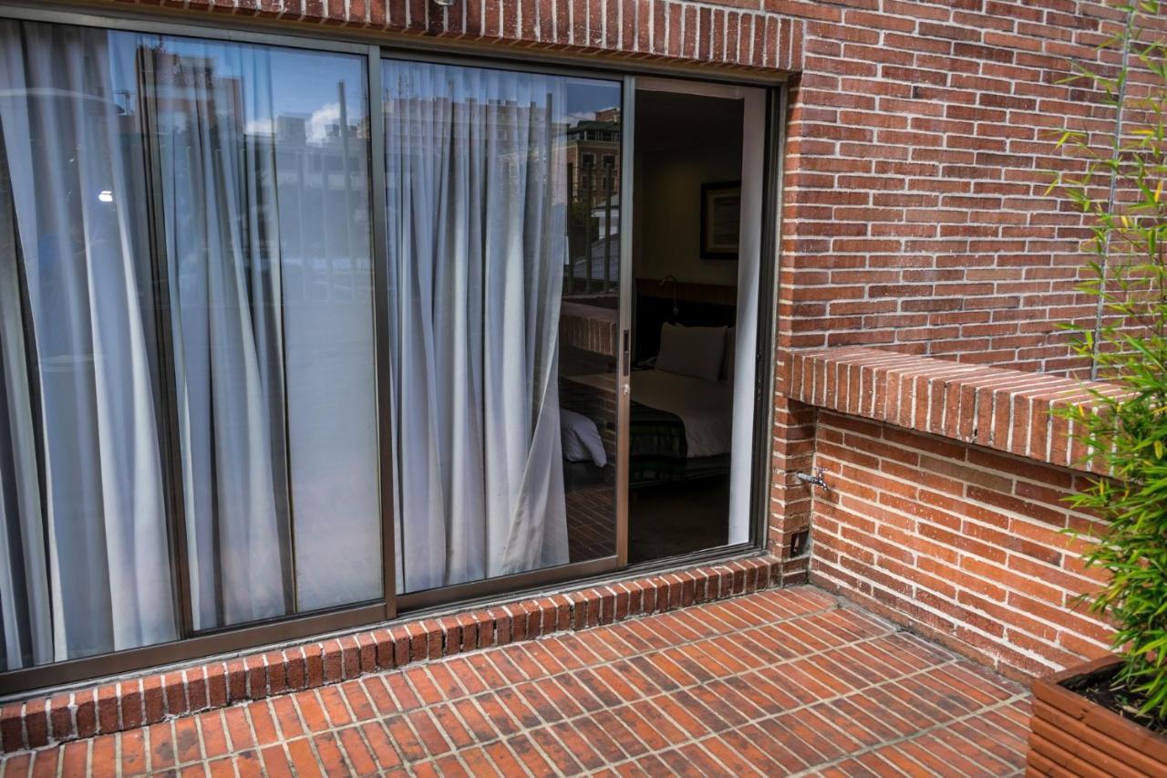 Hotel Madisson Inn Luxury By Geh Suites ボゴタ エクステリア 写真
