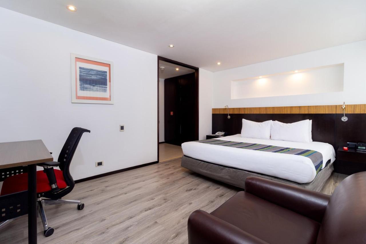 Hotel Madisson Inn Luxury By Geh Suites ボゴタ エクステリア 写真