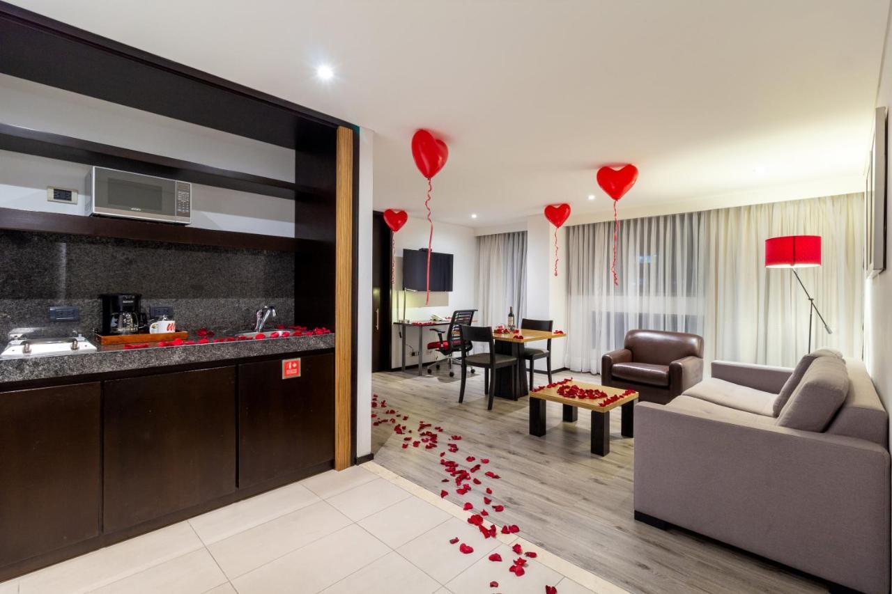 Hotel Madisson Inn Luxury By Geh Suites ボゴタ エクステリア 写真
